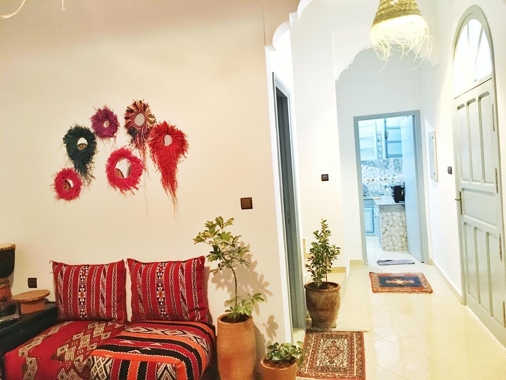 אסאוירה The House By Riad Inna מראה חיצוני תמונה